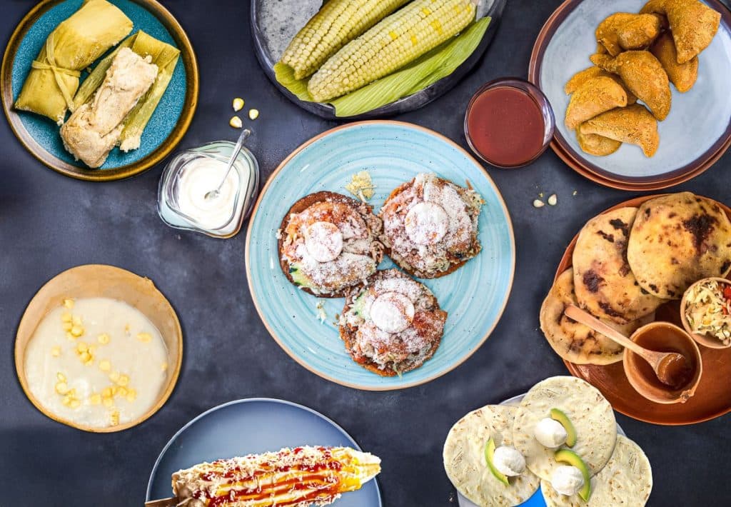 Los platillos salvadoreños más deliciosos hechos con maíz