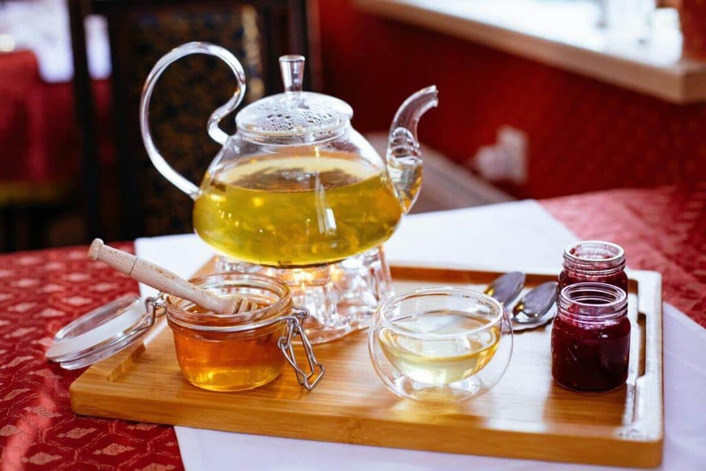 Infusiones efectivas para bajar de peso este 2025