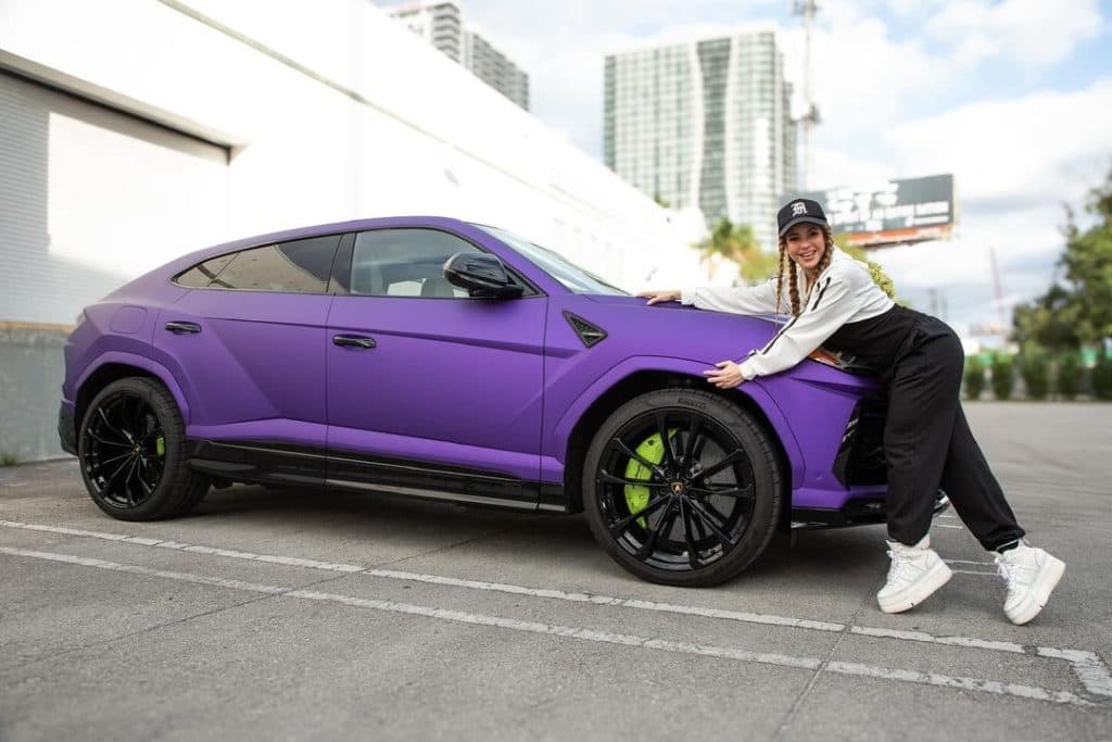 Shakira lo confirma: ¡Regalará un auto a sus fans!