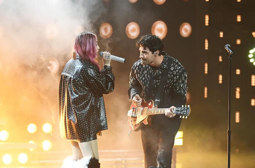 Ela Taubert y Joe Jonas lanzan video de su tema “¿Cómo Pasó?”