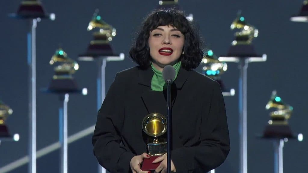 Mon Laferte gana Latin Grammy al Mejor Álbum de Música Alternativa