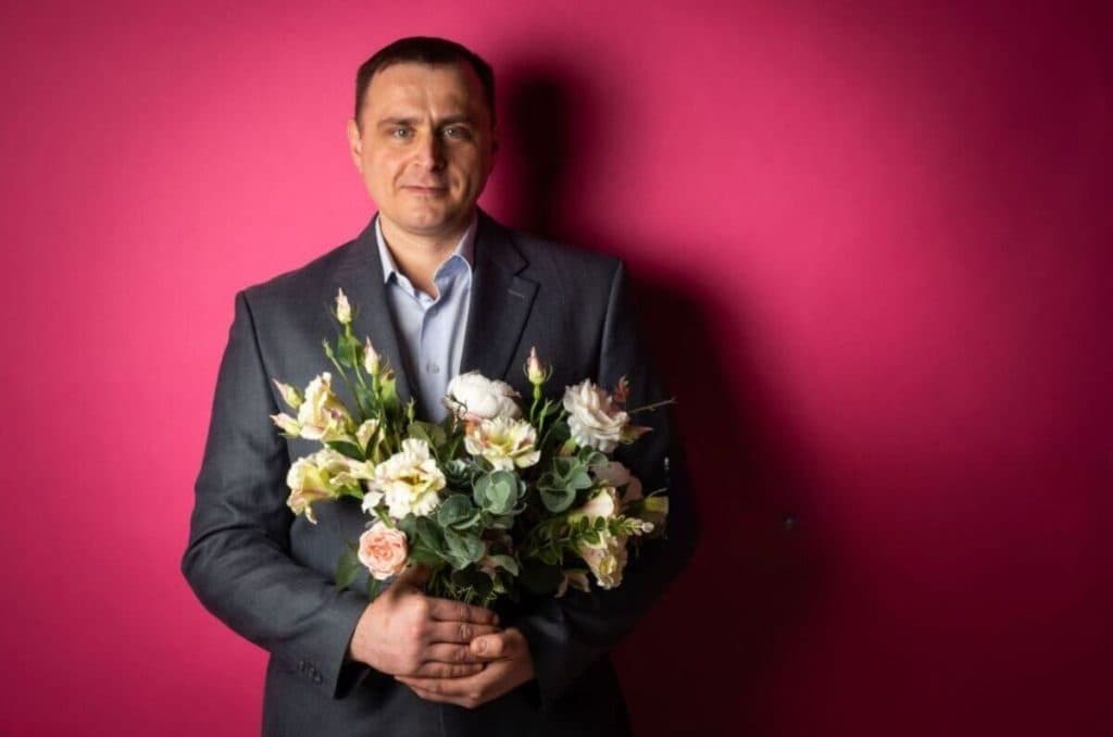 Amor moderno: Regala flores a los hombres en San Valentín