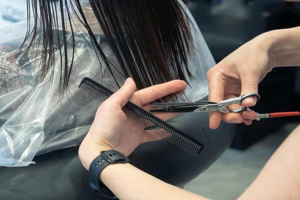 Fases lunares de abril: Conoce el mejor momento para cortarte el cabello