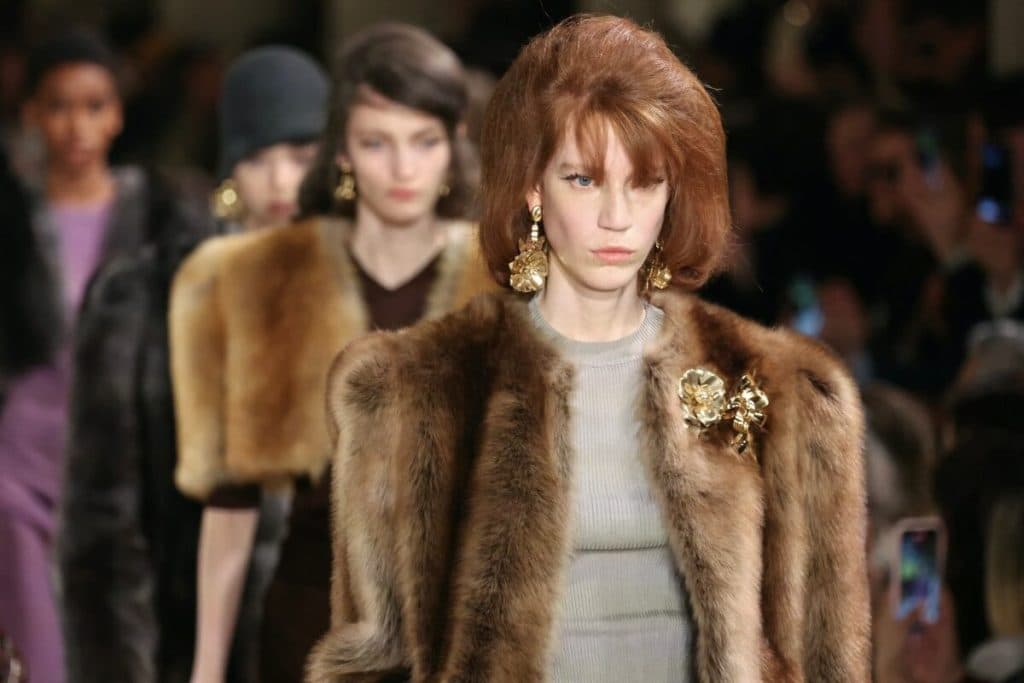 Chanel juega con las proporciones en el cierre de la Semana de la Moda parisina