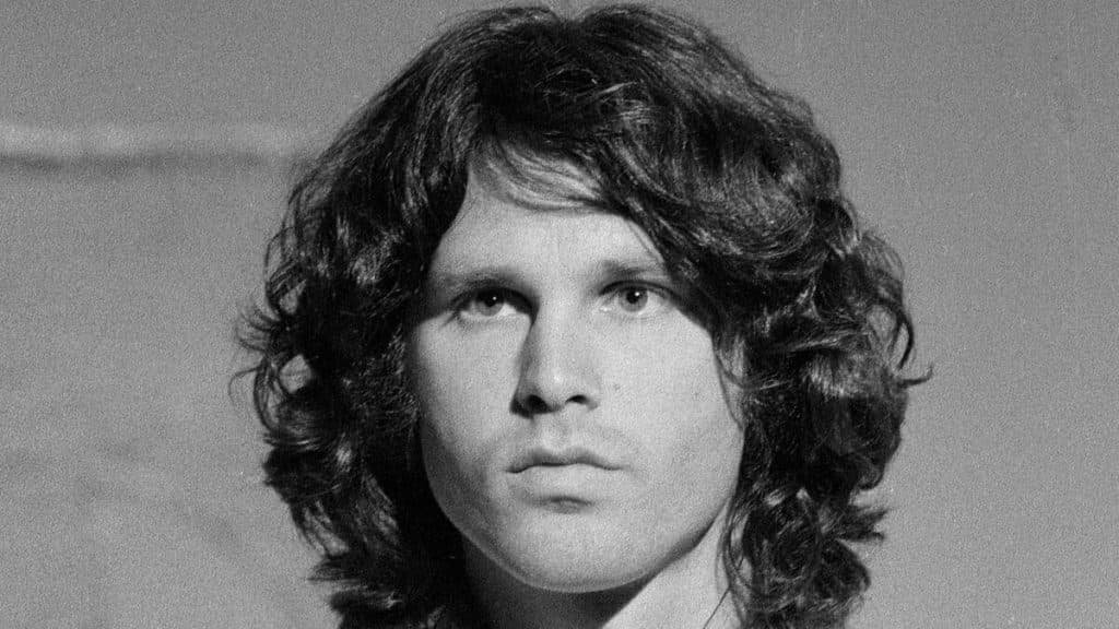 París recupera el busto robado de Jim Morrison: 36 años de leyenda, rock y misterio