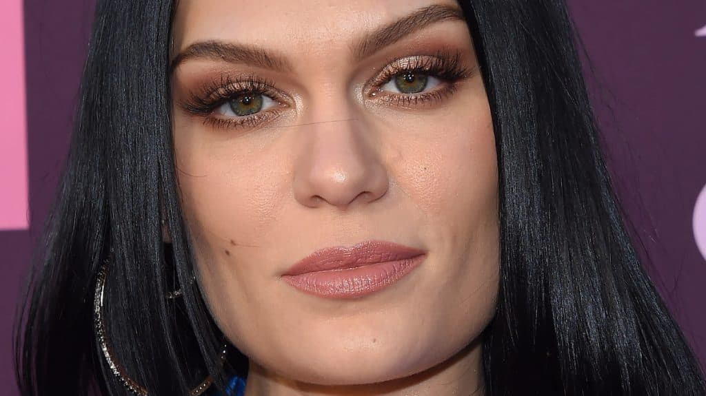 Jessie J se declara libre de cáncer: «Las lágrimas de felicidad son reales»