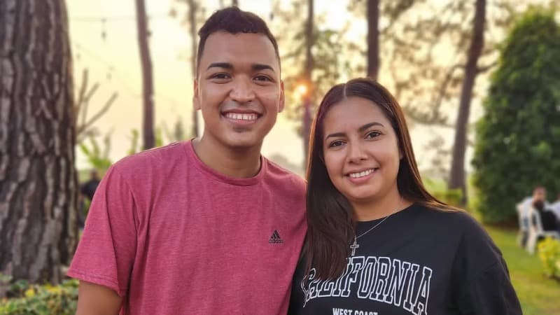 Esposa de Alfredo Larín lidera el ranking de mujeres salvadoreñas con más suscriptores en YouTube