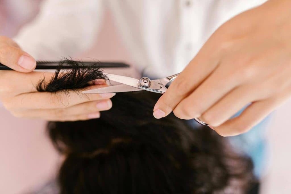 Calendario Lunar octubre 2025: La guía definitiva para cortar tu cabello