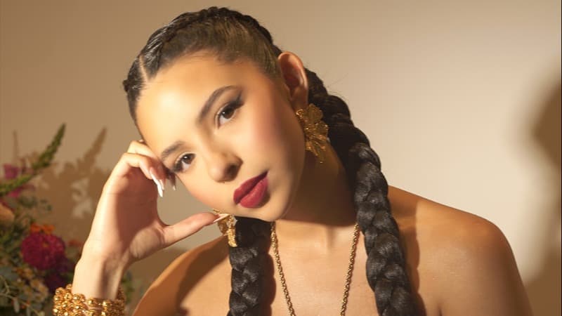 Ángela Aguilar reaparece en redes sociales con contundente mensaje
