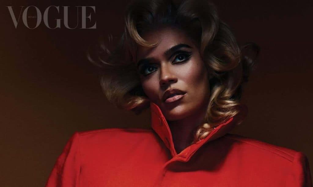 Karol G conquista la portada de Vogue Latinoamérica con su «Tropicoqueta»