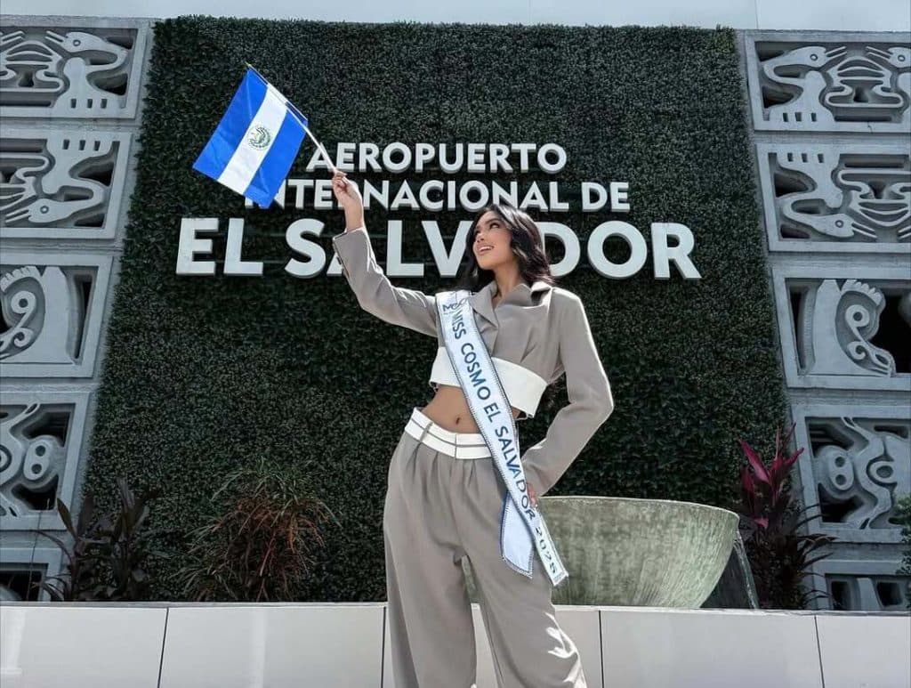 Rakele Menjívar rumbo a Vietnam para representar a El Salvador en Miss Cosmo 2025