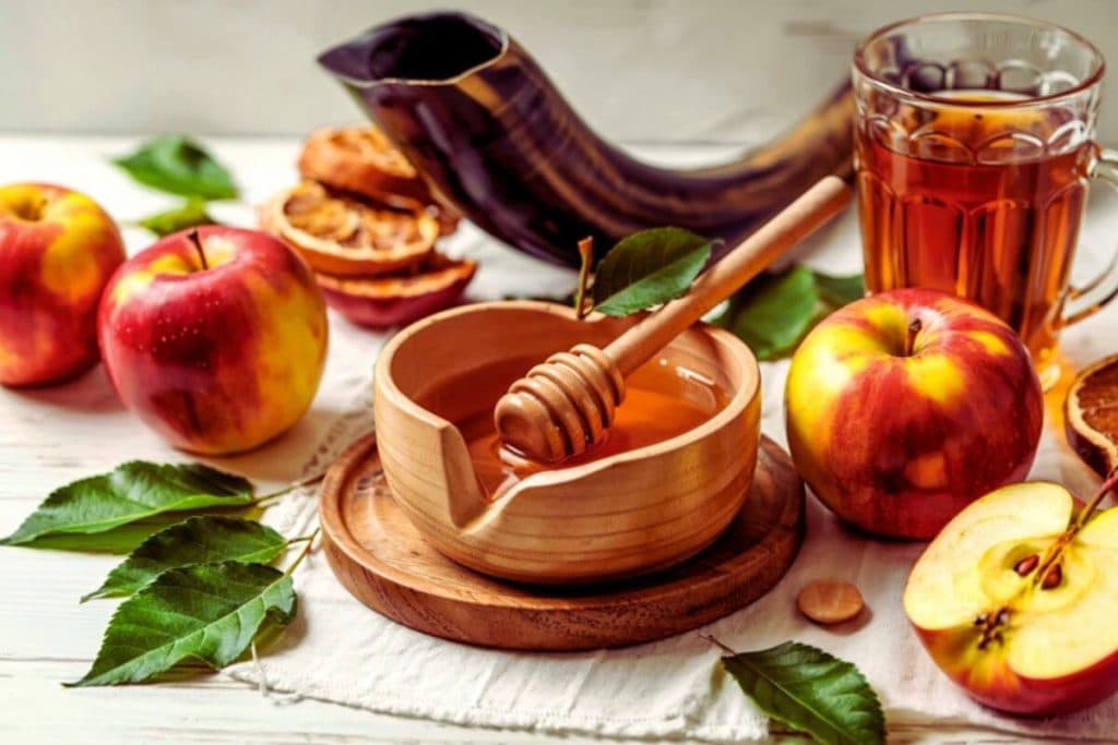 Rituales de abundancia en Luna llena: energía, alimento y guía espiritual