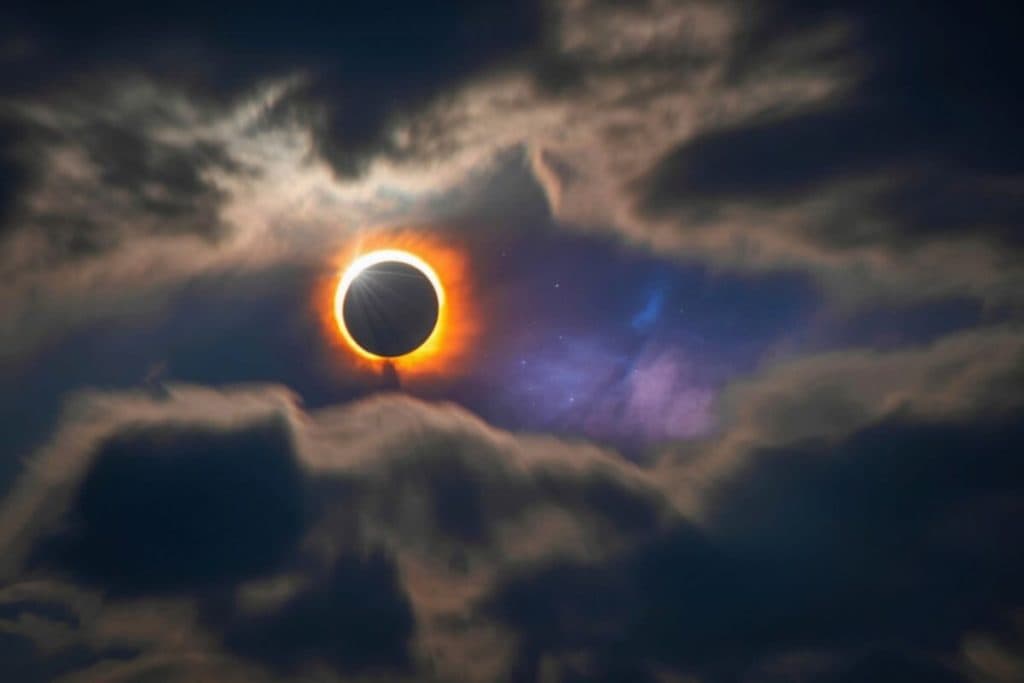 Todo lo que debes saber de los eclipses de 2026 según la astrología