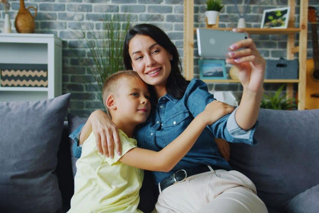 IA, bienestar y diseño: Lo que mamá realmente quiere recibir este año.