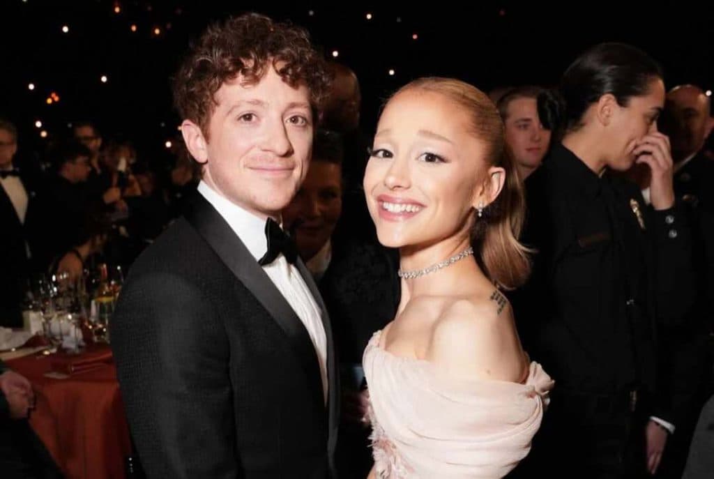 Ariana Grande y Ethan Slater terminan su relación tras casi tres años juntos