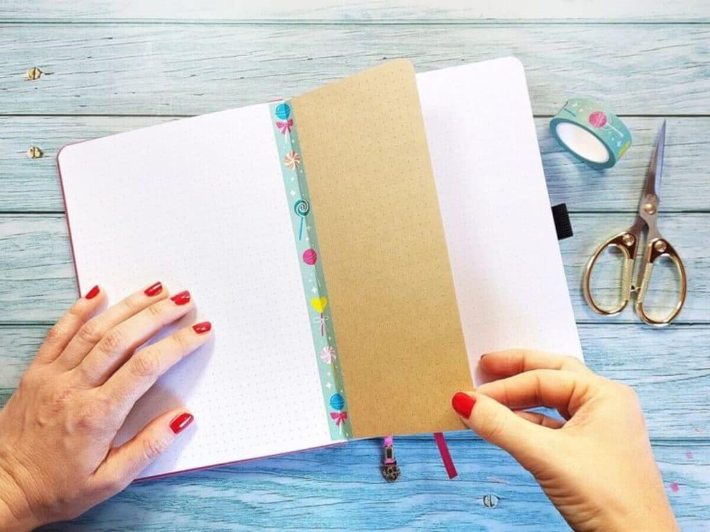 Ideas DIY para decorar cuadernos en este regreso a clases