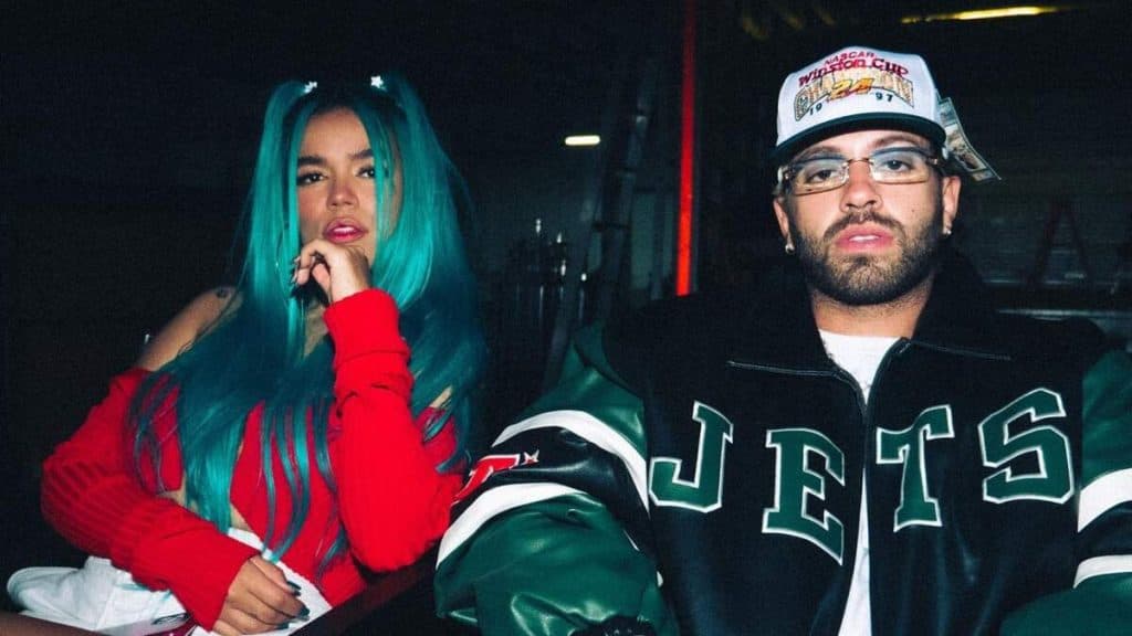 Karol G le dedica “Mi ex tenía razón” a Feid en un concierto