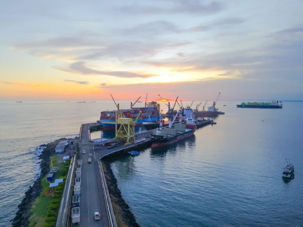 Conoce el principal puerto marítimo industrial de El Salvador