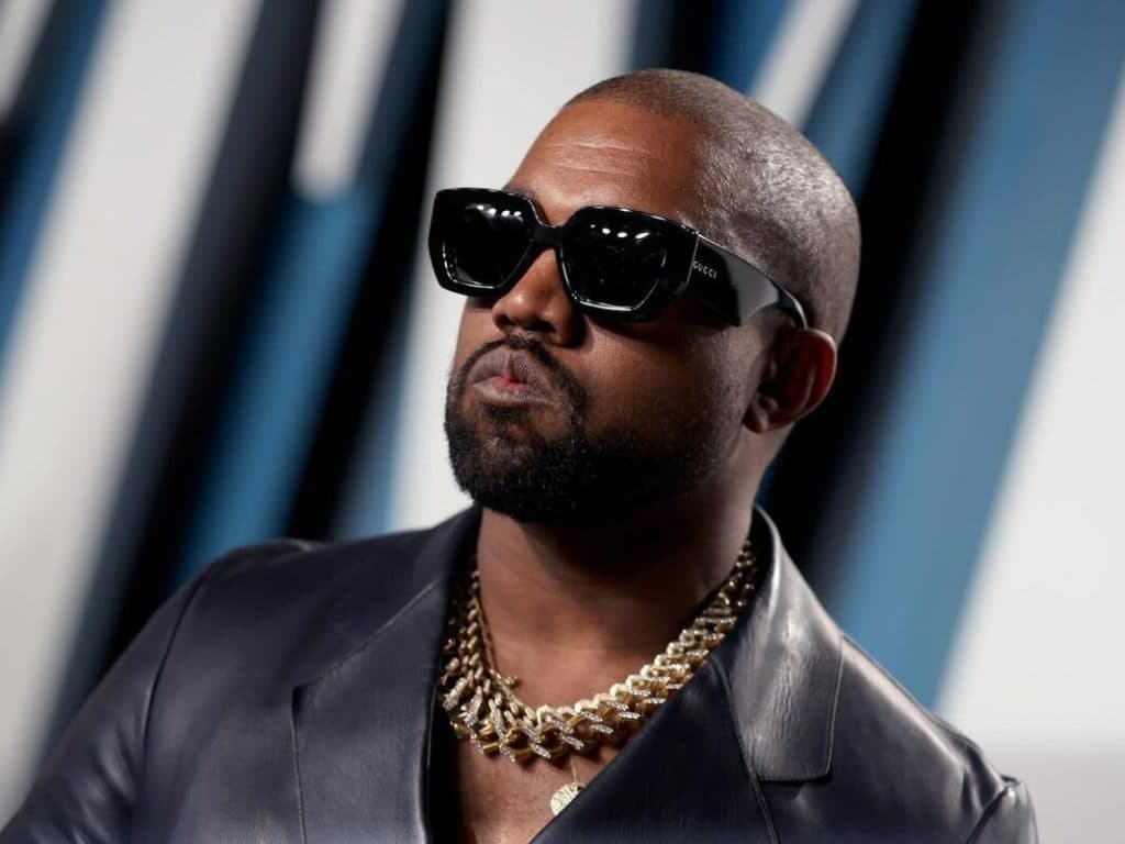Kanye West pospone concierto en Francia