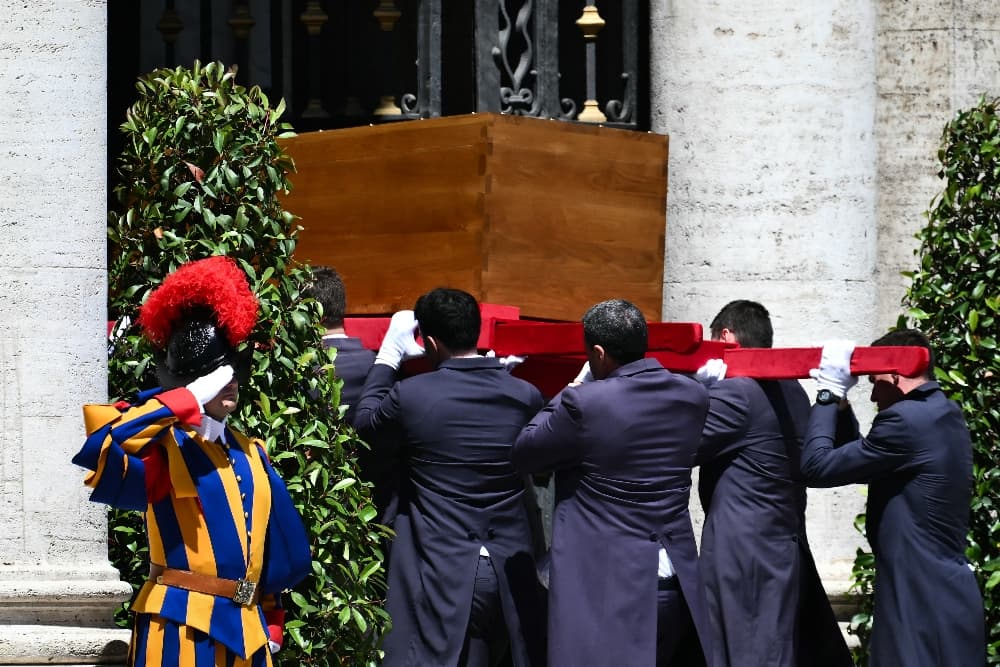El papa Francisco ya descansa en la Basílica de Santa María la Mayor