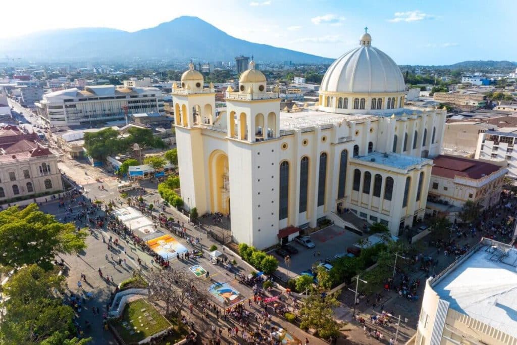 Agenda religiosa y cultural de Semana Santa en El Salvador