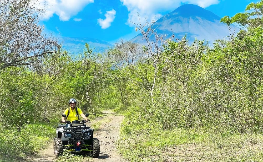 Ojuxte Tours, la nueva aventura en cuatrimotos en las faldas del volcán de Izalco