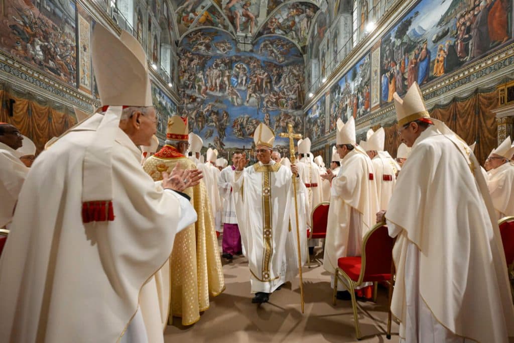 El papa León XIV hereda una Iglesia dividida, exigente y en crisis