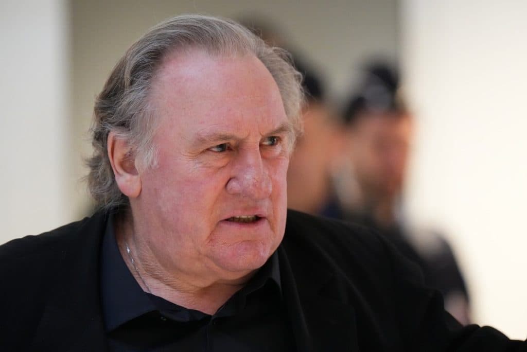 La justicia francesa condena a Depardieu por agresiones