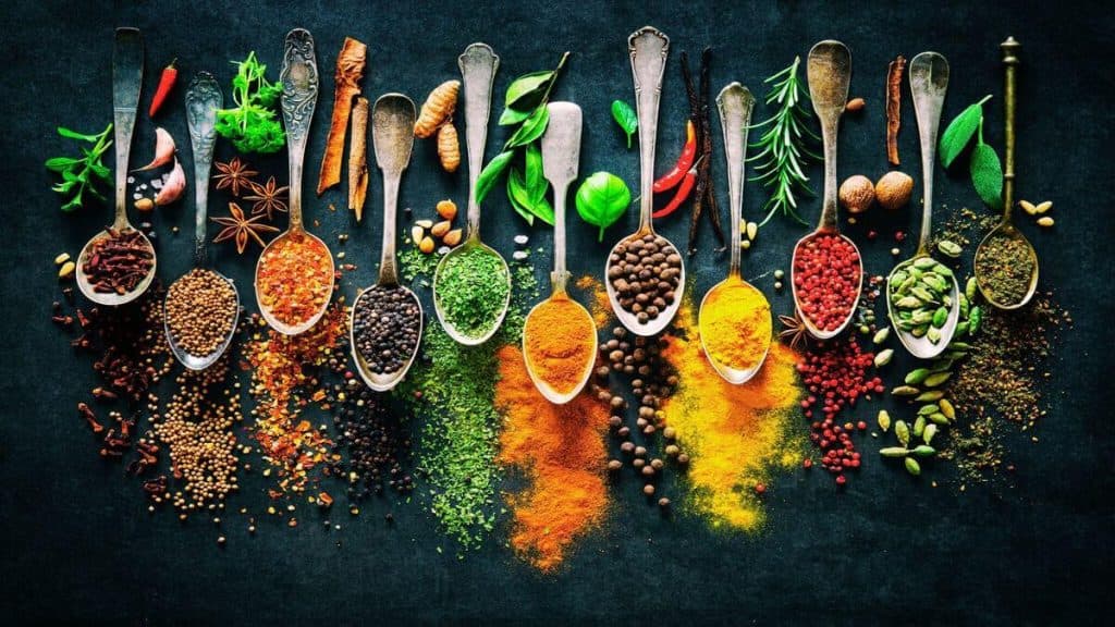Las mejores hierbas aromáticas para sazonar tus comidas