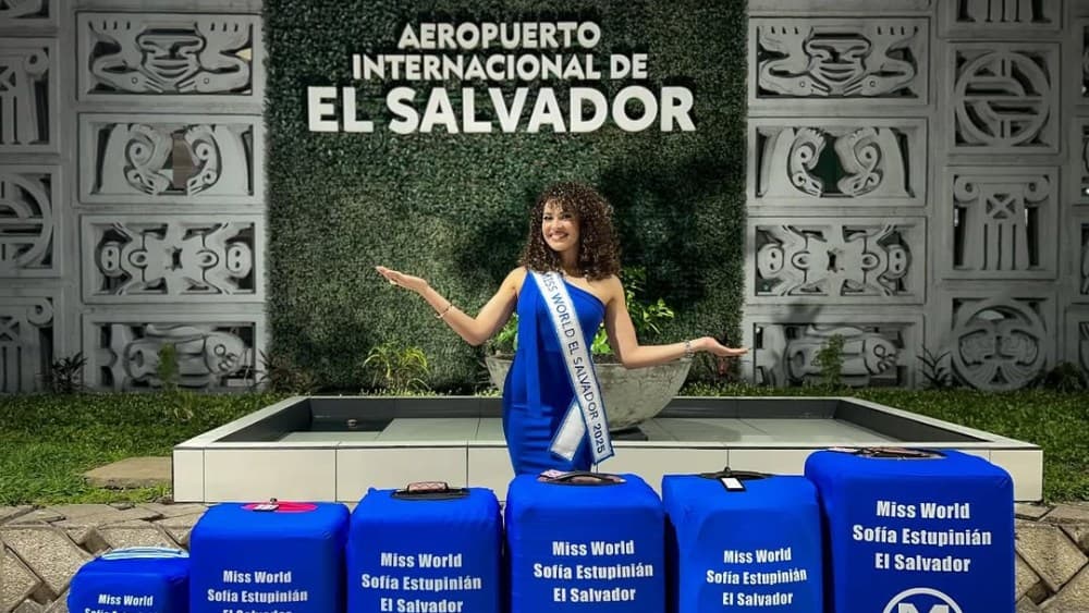 La salvadoreña Sofía Estupinián viaja a India para competir en Miss Mundo 2025