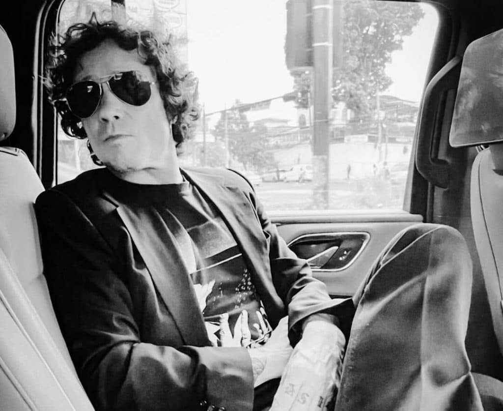 ¡Bunbury ya está en El Salvador, listo para su concierto!