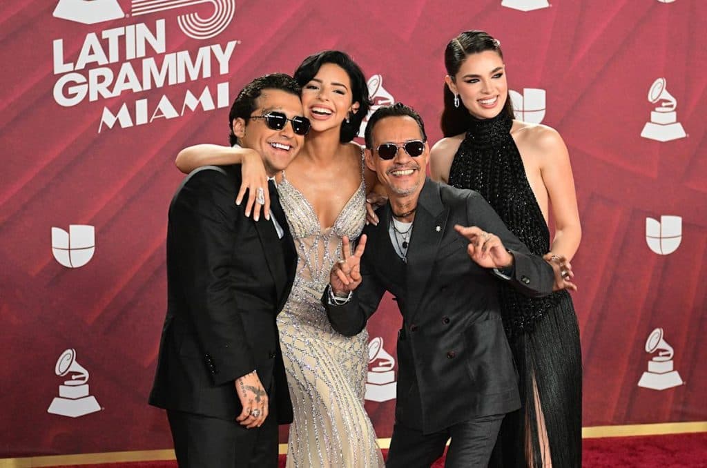 Ángela Aguilar y Marc Anthony unen sus voces en «No Quiero Hablar»