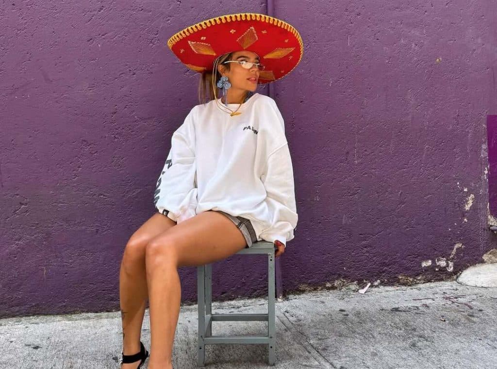 Karol G disfruta de México entre gastronomía y ambiente festivo