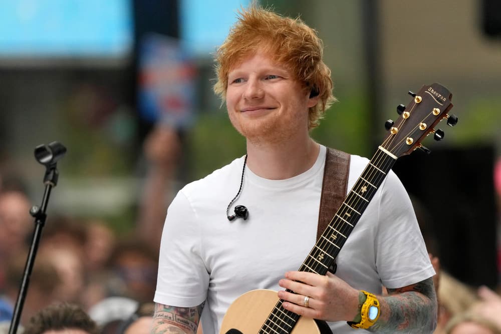 Ed Sheeran lanza su octavo álbum «Play»