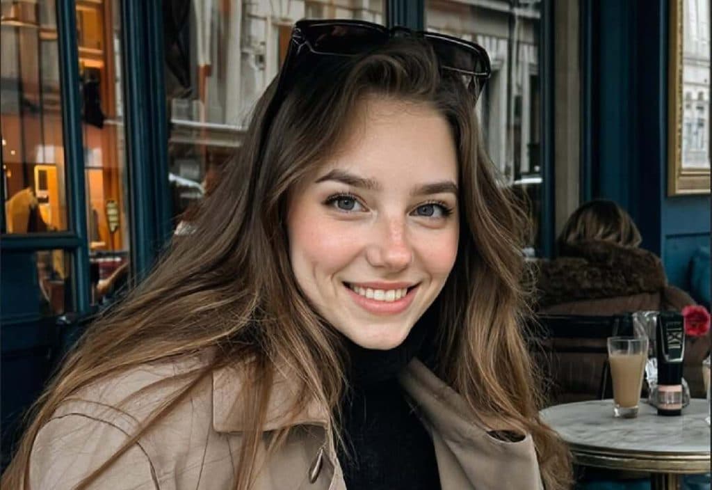 Una actriz creada por IA desata críticas en Hollywood