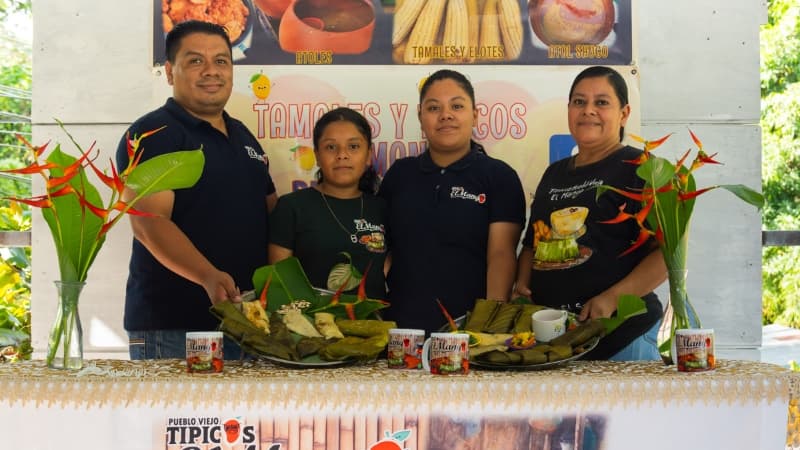 Emprendedores de San Pedro Perulapán celebraron el Festival del Tamal con más de 20 variedades