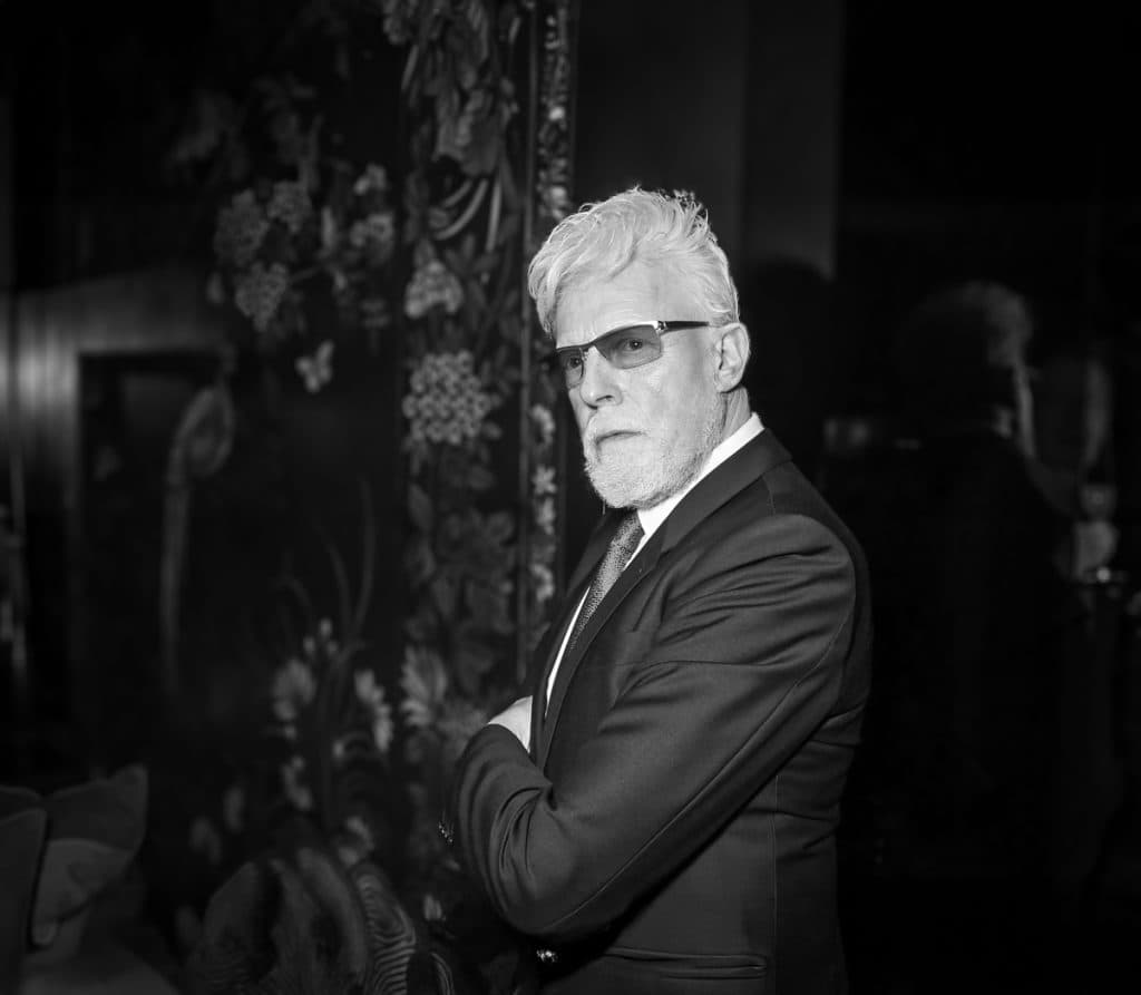 Muere el diseñador de moda Antony Price, que vistió a David Bowie y Mick Jagger