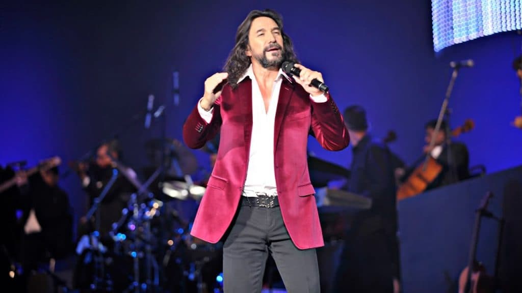 Marco Antonio Solís regresa a El Salvador en 2026 con su tour Gratitud