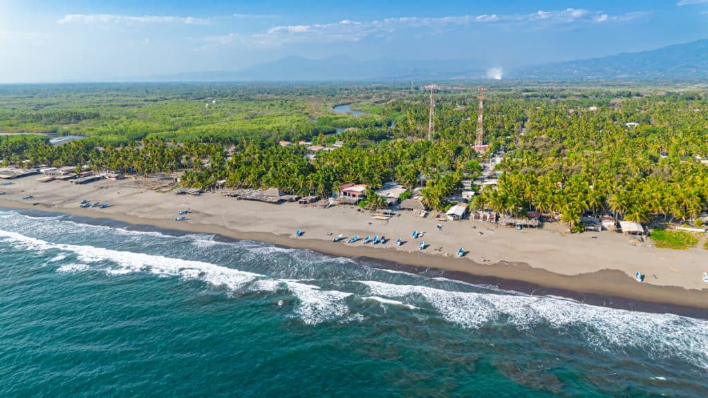 Playa Garita Palmera, un lugar paradisíaco que debes explorar en El Salvador