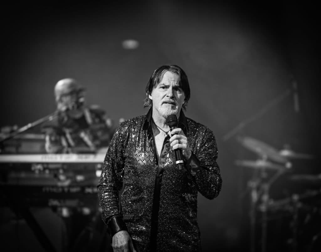 Fallece Tommy DeCarlo, vocalista de Boston desde 2008, a los 60 años