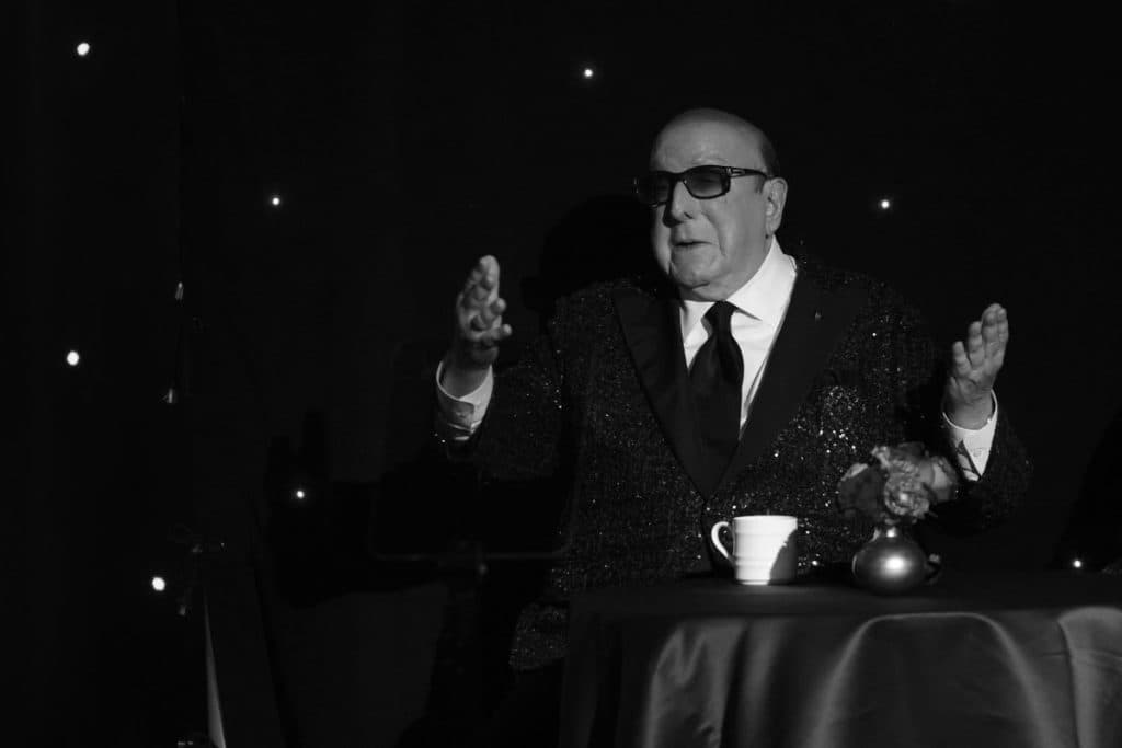 Muere Clive Davis, emblemático productor musical estadounidense