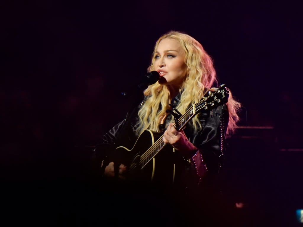 Madonna sorprende con show de 15 minutos en Nueva York