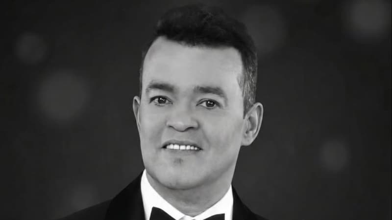 Fallece el cantante Alex Bueno, el ícono del merengue, a los 62 años