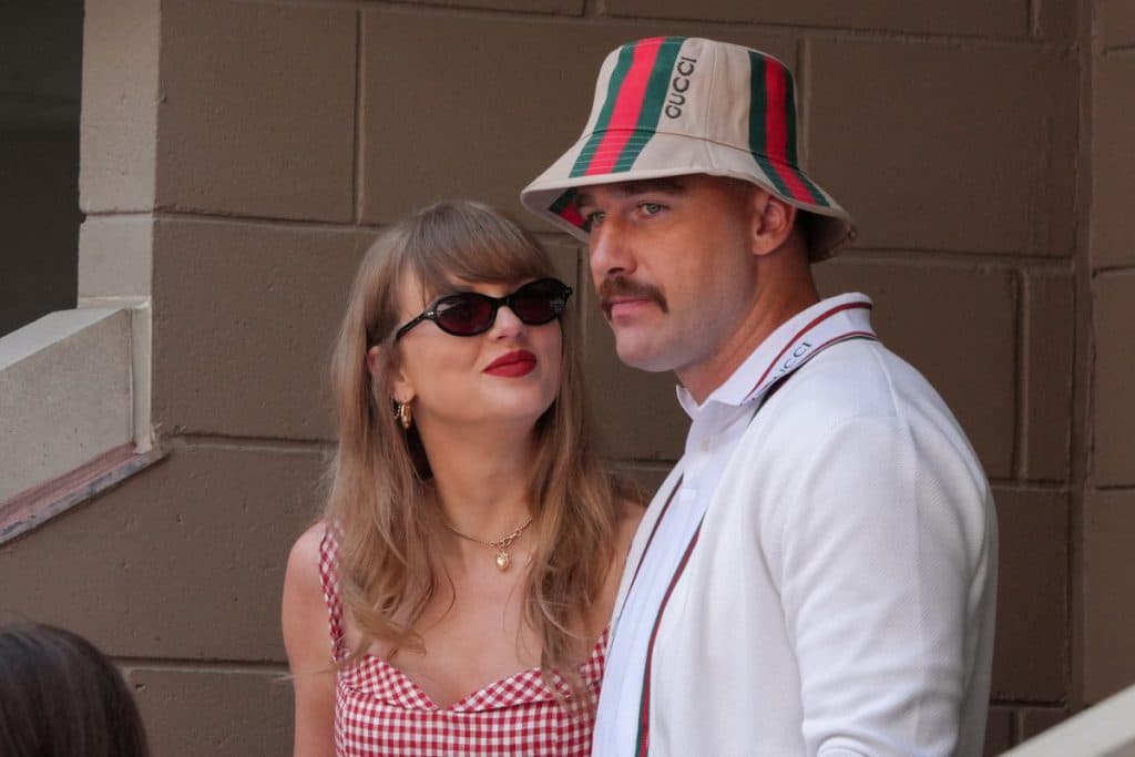 Fans de Taylor Swift pagan USD 25 por basura recogida después de su boda