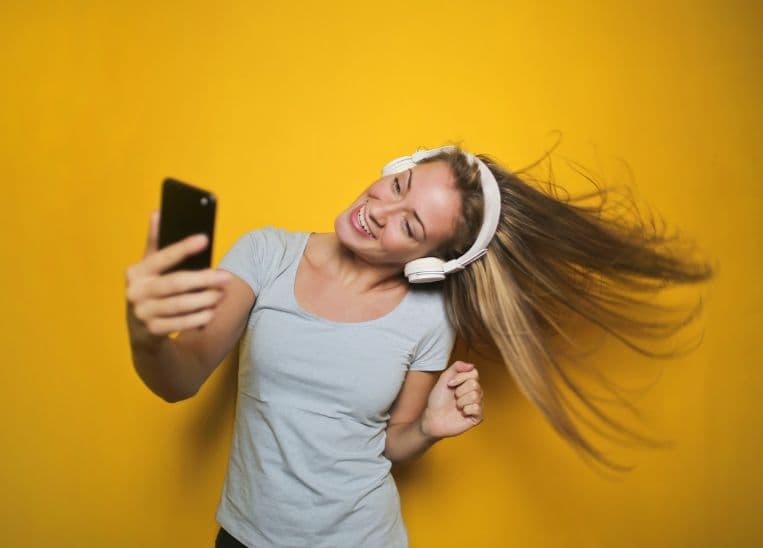 4 hobbies sencillos que bajan el estrés y cuidan tu salud mental