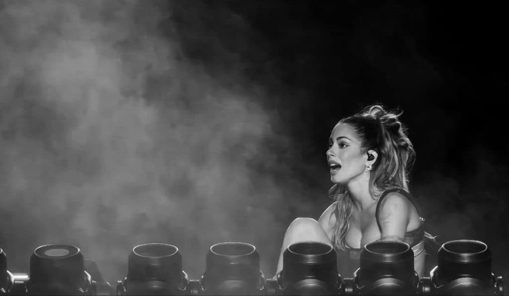 Tini conmueve a El Salvador: Un show de energía y cercanía con sus fans