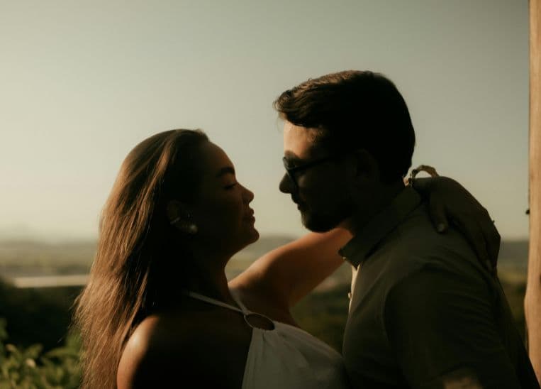 Los signos que podrían vivir una historia de amor prohibida con Venus en Escorpio