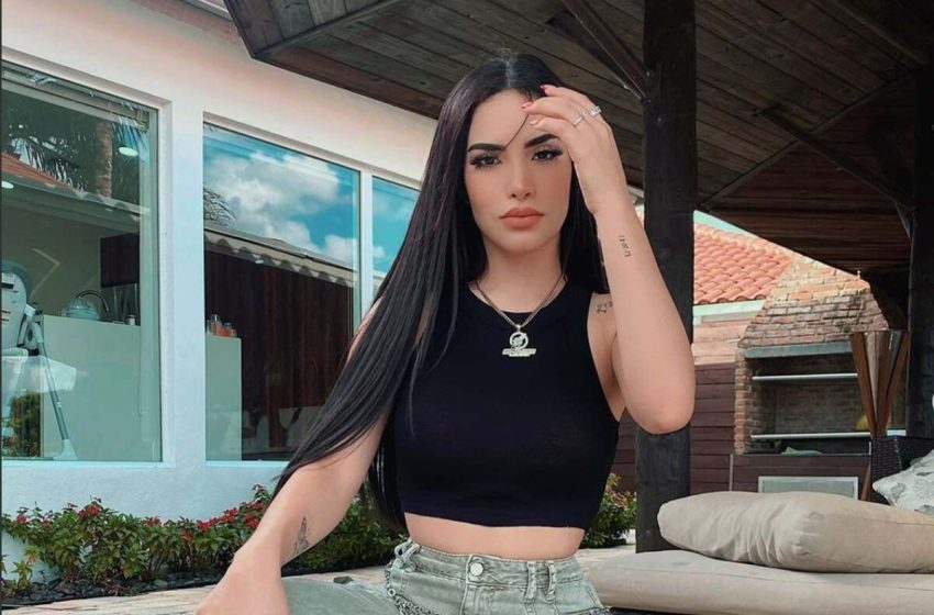  Kimberly Loaiza ya disfruta de El Salvador previo a concierto