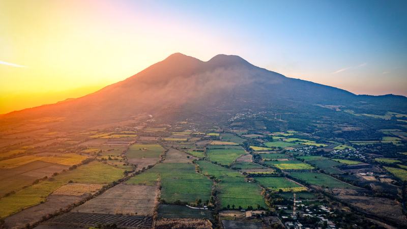  Volcán Chichontepec: Turismo de aventura, historia y maravillas naturales