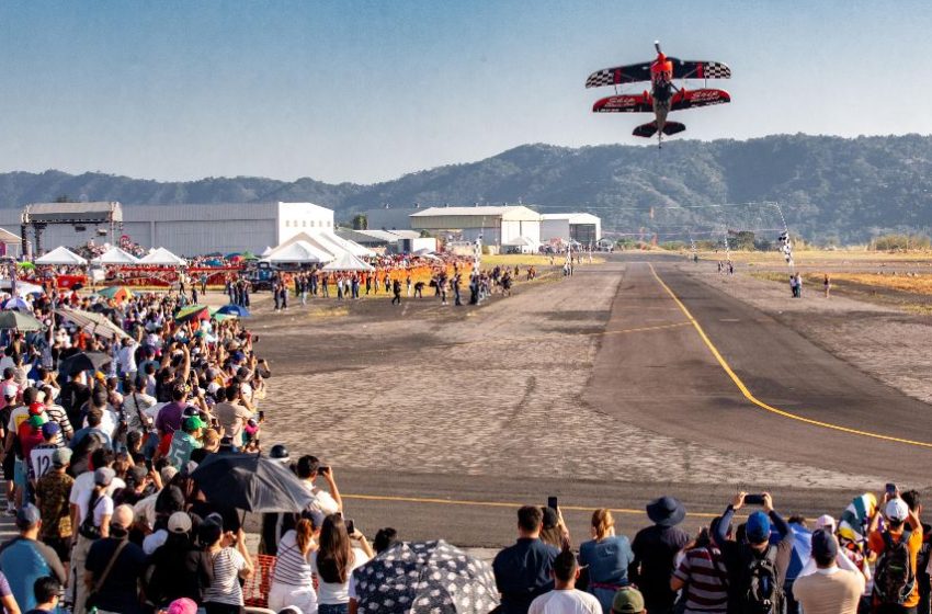  Así se vive el ambiente en el segundo día del Ilopango Air Show 2025